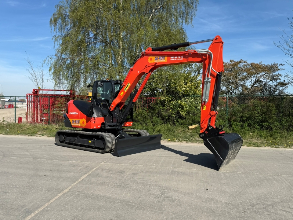 Graafmachine 8ton swing boom