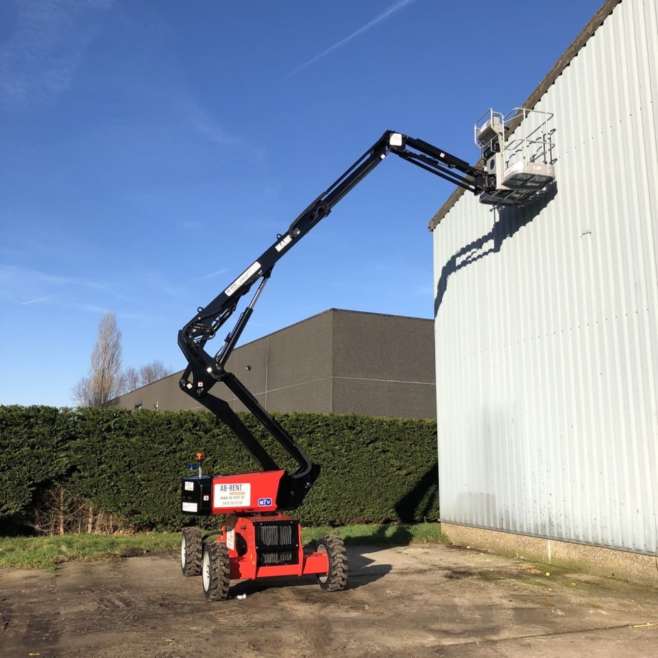 Diesel knikhoogtewerker 12m