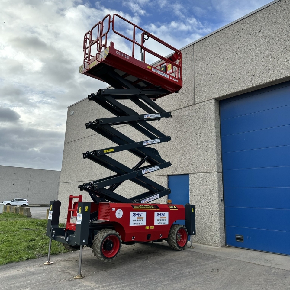 Schaarlift 14m 4x4