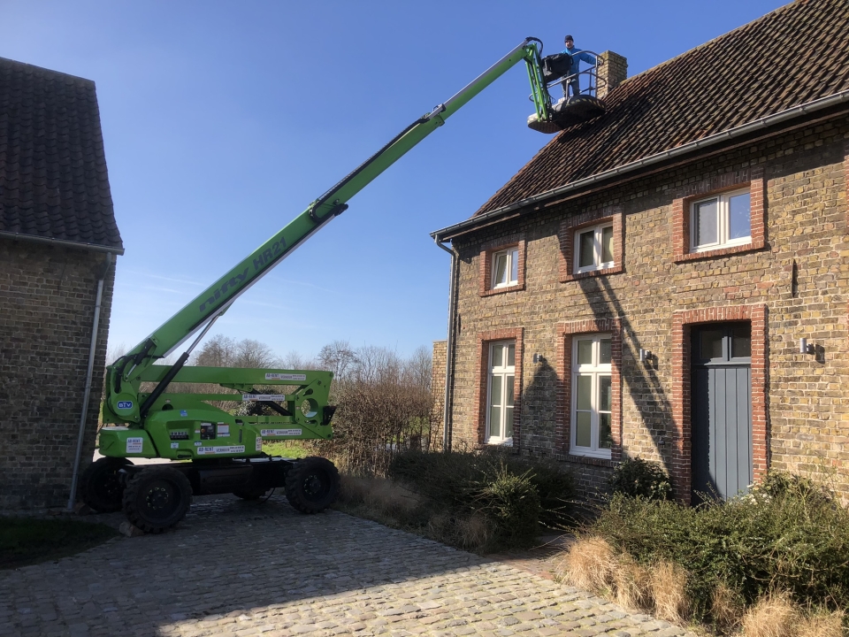 Knikhoogtewerker 21m