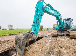 Kobelco SK300